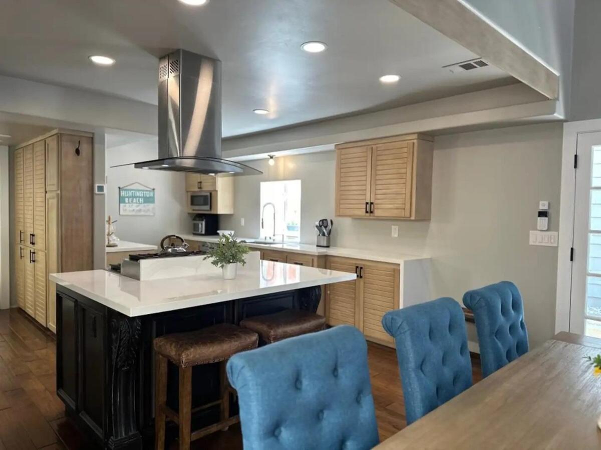 Elegant Beach Living, Just Blocks To The Sand Huntington Beach Exterior photo